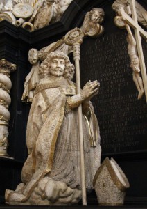 Het beeld van vorstbisschop Christoph Bernhard von Galen op zijn graf in de Münsterse Domkerk